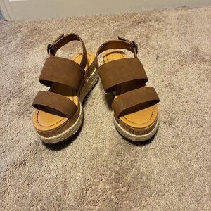 American Eagle Outfitter Wedge sandals, size 7 US. Never worn
